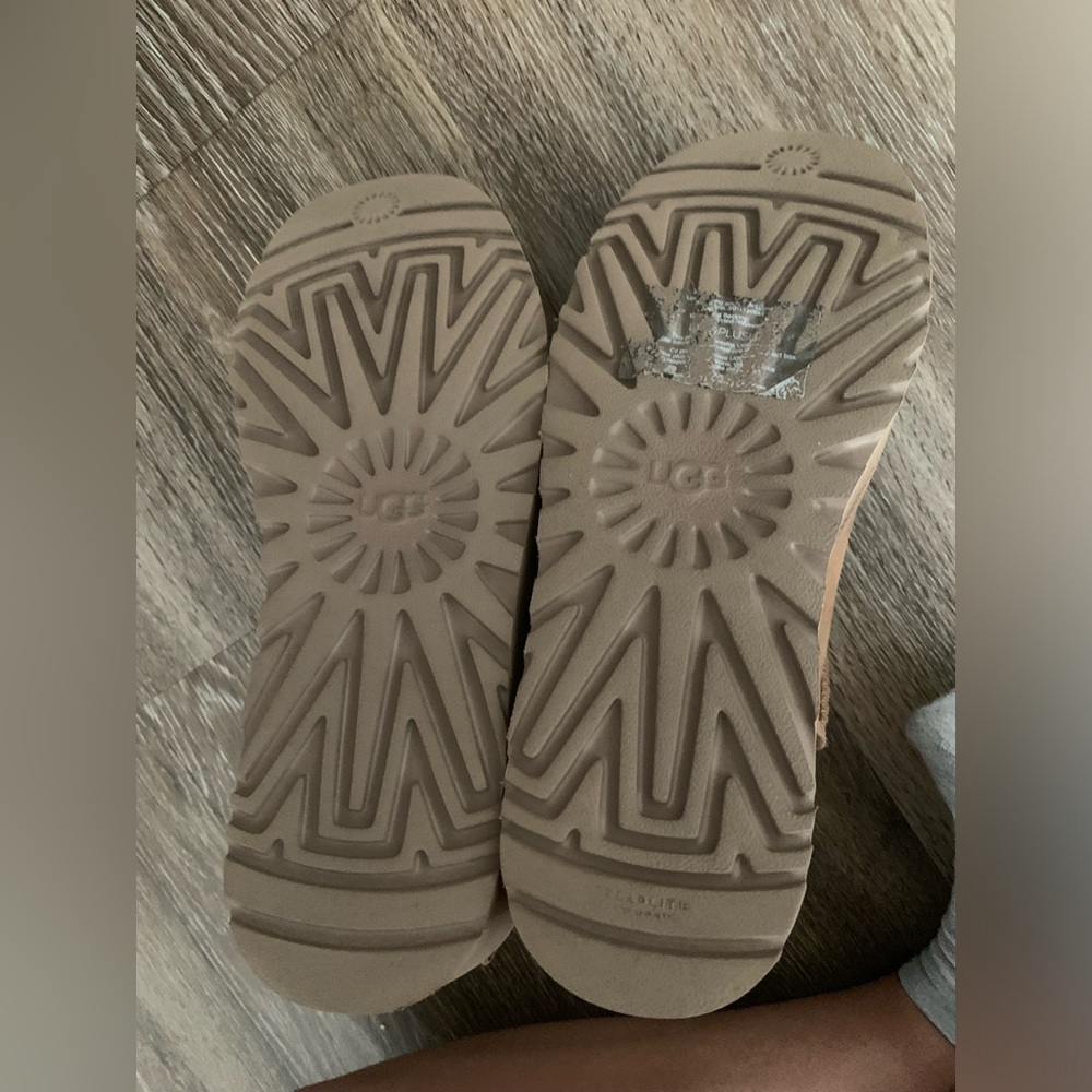 Like new Uggs!
